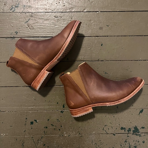 Nisolo Everyday Chelsea Boot, Brown, Size 8, worn once! - Picture 2 of 3